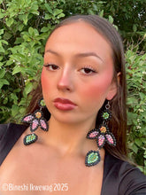 Load image into Gallery viewer, Coneflower Earrings Pink
