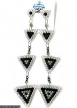 Load image into Gallery viewer, 4-Tier Chain Triangles Black &amp; Clear
