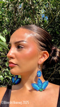Load image into Gallery viewer, Water Flower Earrings Blue
