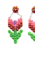 Load and play video in Gallery viewer, Delicate Chain Florals
